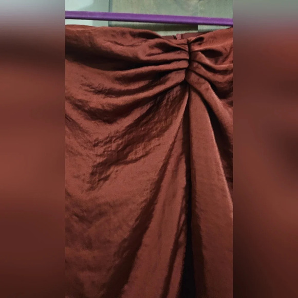 ZARA Cognac ruched front layered midi skirt with side slit In Bronze. Size M NWT - Picture 5 of 10